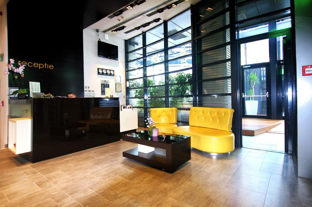 โรงแรมเบอร์เตล็อต บูคาเรสต์ ภายนอก รูปภาพ